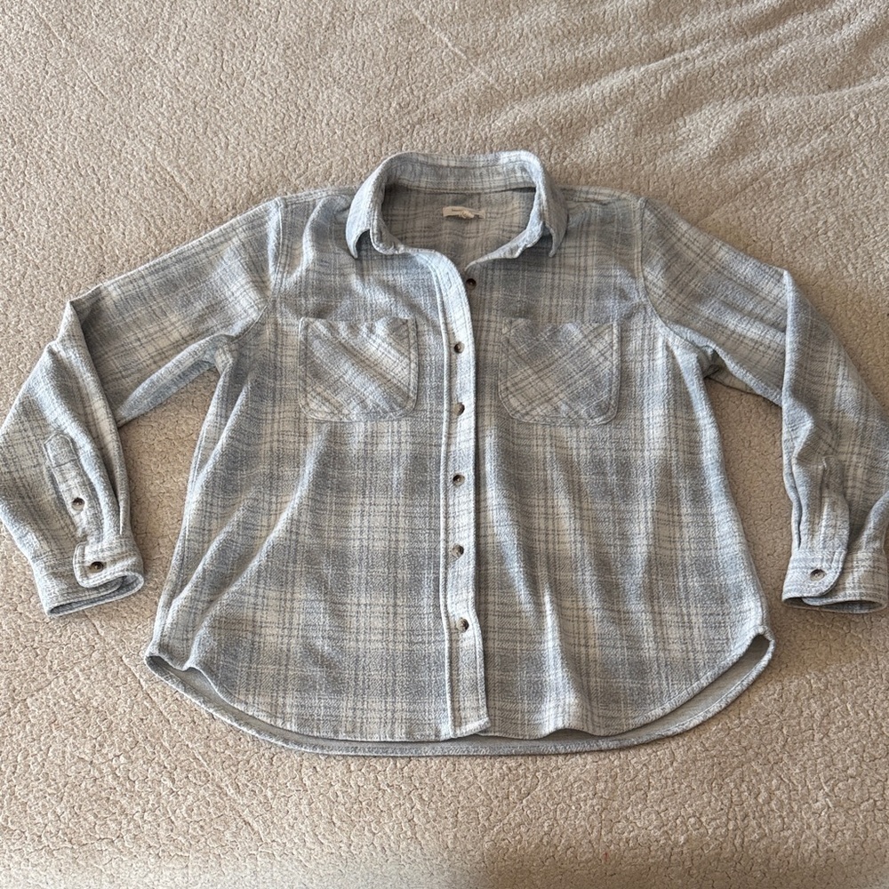 beachlunchlounge Gray Plaid Button Down Shirt Large